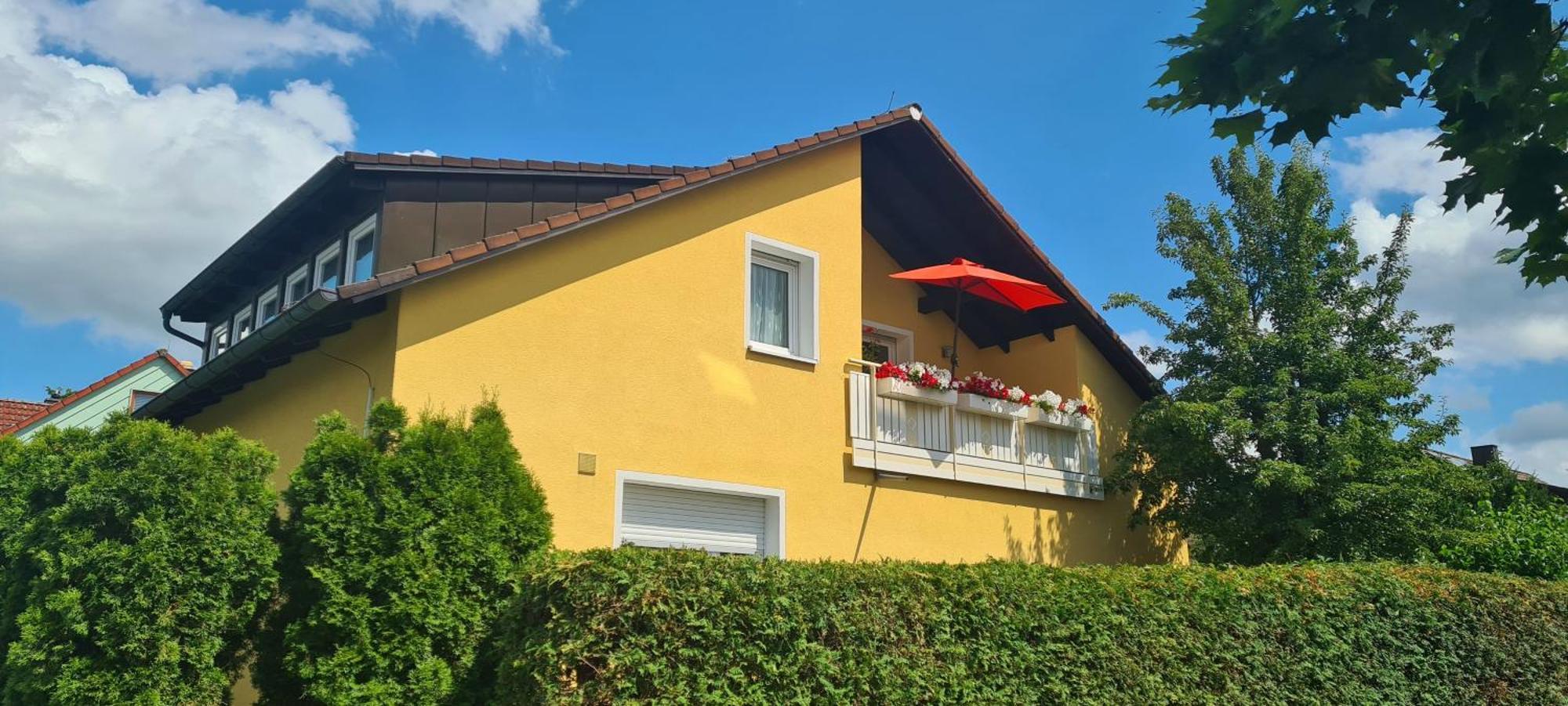 אדלסדורף Gemuetliche 120 Qm Ferienwohnung Mit Balkon מראה חיצוני תמונה